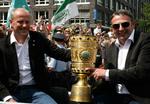 langtidsholdbar. Samarbejdet med Thomas Schaaf (tv.) har indbragt Werder Bremens manager Klaus Allofs tre trofæer, senest for sejren i pokalfinalen i år. Arkivfoto. 
