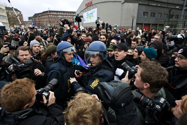 Topmødet. Det var ikke den stolteste time - hverken for demonstanter, medierne eller politiet. 