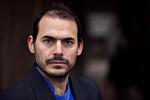 Fup. Den ene halvdel af The Yes Men,  Mike Bonnano, der i virkeligheden hedder Igor Vamos. Hans billede optræder fortiden i en række candiske medier. 