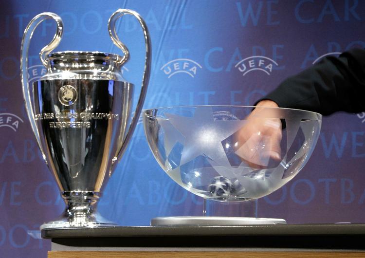 lodtrækning. Ottendedelsfinalerne i Champions League sammensættes i Uefas hovedkvarter i Nyon. 