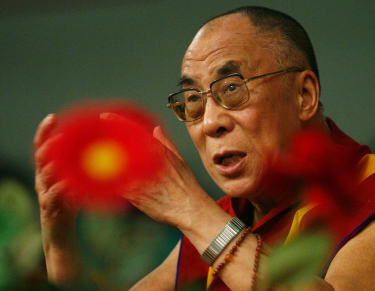 Kina-aftale. Danmark har begået en stor fejl ved at modsætte sig Tibets selvstændighed, siger Dalai Lamas talsmand. 