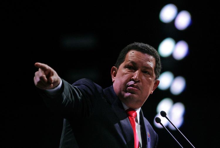 Olie. Venezuelas præsident Hugo Chavez har adgang til én af de største oliereserver i verden. Ameriakanske eksperter anslår den faktisk til at være verdens største. 