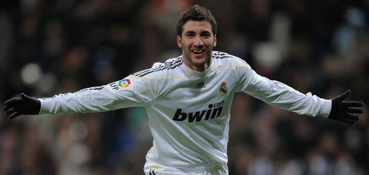 6-0. Gonzalo Higuaín var en af Real Madrid to dobbelte målscorere mod Zaragoza. 