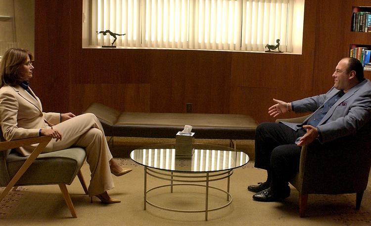 hjernevridning. James Gandolfini spillede i seks  sæsoner mafiabossen Anthony 'Tony' Soprano, der bliver nødt til at gå til psykiater for at få styr på sin angst. Arkivfoto: HBO/AP 