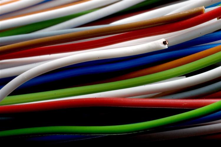 IT- og Telestyrelsens beslutning om åbning af YouSee's tv-kabelnet er parallel med beslutningen om at tvinge TDC til at åbne kobbernettet for andre udbydere af teletjenester. Arkiv 