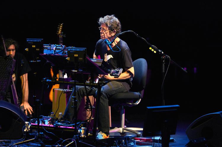 Lou Reed i DR Byens koncrertsal i København. 29. december kan du opleve hele hans fremførelse af 'Berlin' på det store lærred i Cinemateket. 