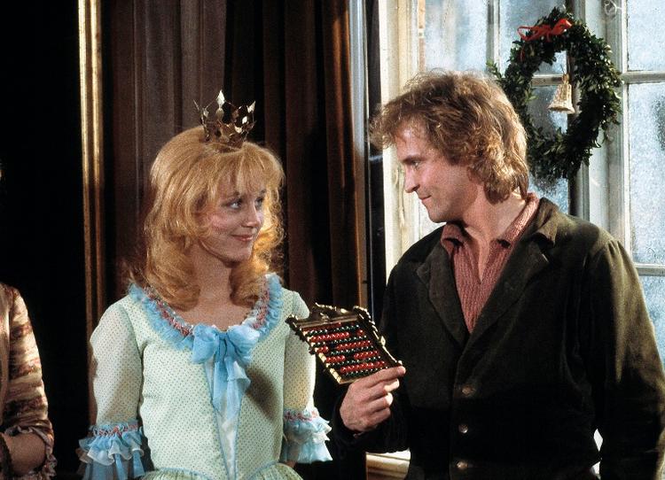 Kærlighed, drama, nisser og guld. Jul på slottet er læsernes foretrukne julekalender. 