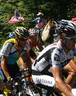 GENSYN. Tilskuerne til Tour Down Under vil i januar kunne gense Lance Armstrong (tv.) og Stuart O'Grady. Arkivfoto. 