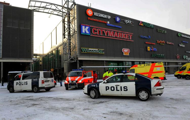 Skuddrama. I dette indkøbscenter i Espoo nær Helsinki ligger det Prisma-supermarked, hvor skudmassakren tidligere i dag fandt sted. 