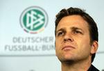 Spåmand. Oliver Bierhoff håbver naturligvis på tysk succes ved VM. 