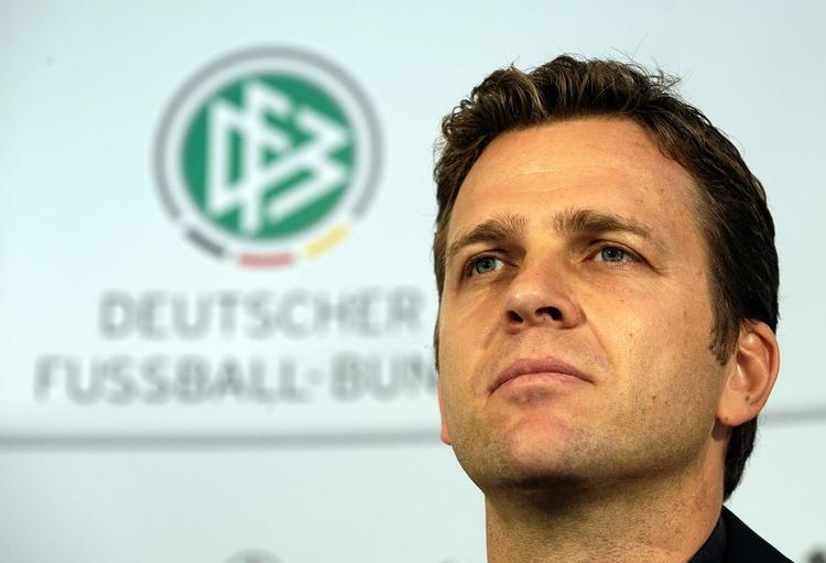 Spåmand. Oliver Bierhoff håbver naturligvis på tysk succes ved VM. 