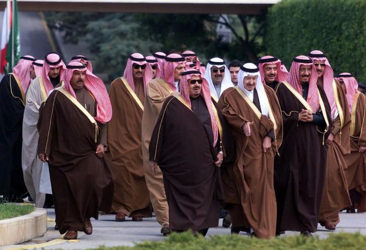 Afslutning. Den tiltagende klimakrise og den uafvendelige afslutning på olieæraen vil kræve dynamiske og solidariske løsninger af den arabiske verdens ledere. 