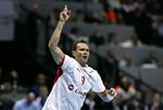 Rutine. Med sine næsten 300 landskampe og over 1.300 mål er Lars Christiansen det danske holds gamle ræv. 