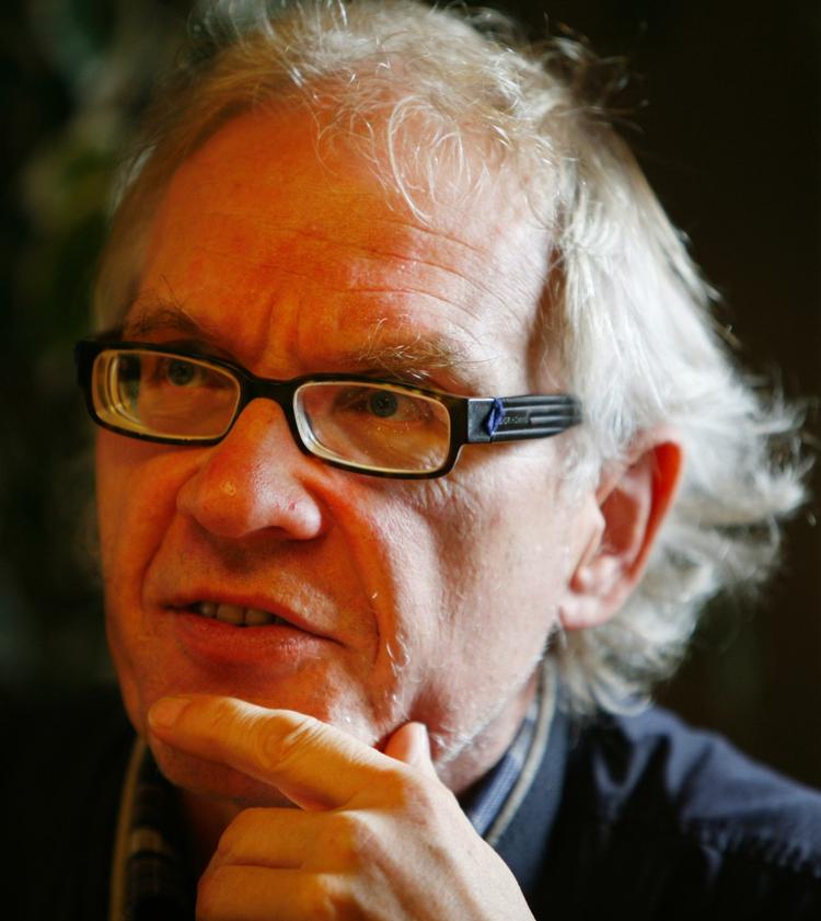 Truet. Lars Vilks har i dag fået to trusler via telefonopkald fra Somalia. 