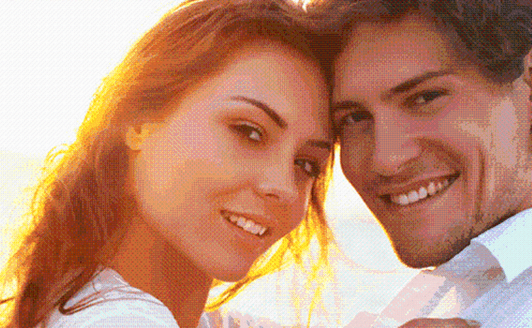 Billedet er fra datingsiden BeautifulPeople.com, der kun er for smukke mennesker. 