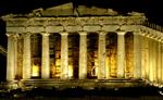 parthenon. Facaden af templet på Akropolis i  Athen kan rummes indenfor 'det  gyldne rektangel', dvs. at facaden  er 1,62 gange så bred, som den er høj. Det svarer til et rektangel som billedet her. 