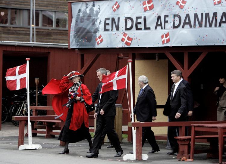Danmarkshistorie. Nordisk Film kunne i 2006 fejre 100 års jubilæum med deltagelse af bl.a. dronning Margrethe. Ole Olsen grundlagde selskabet, der er verdens ældste, aktive filmproduktionsselskab. Arkivfoto. 