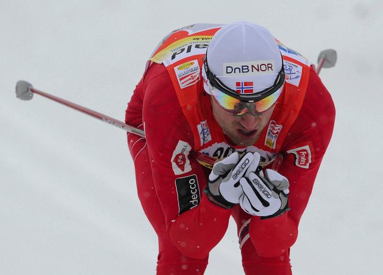 Glid. Petter Northugs gode egenskaber som sprinter gav ham sejren på de 36 kilometer foran Cologna og Hellner. 