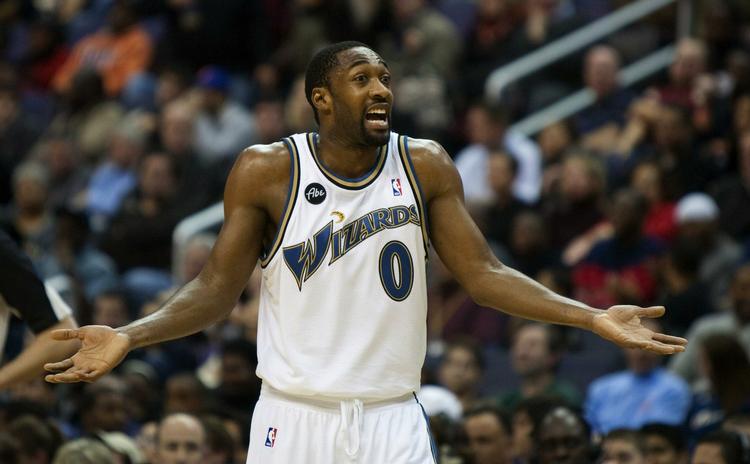 suspenderet. Stjernespilleren Gilbert Arenas er blevet så stor en belastning for NBA-klubben Washington Wizards, at han nu er suspenderet uden løn. Arkivfoto. 