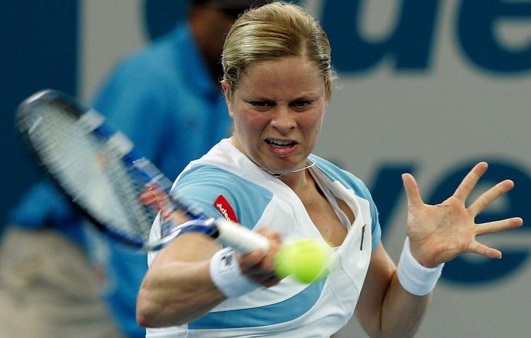 Æg. Som regel er det Kim Clijsters, der uddeler æg til modstanderne. I dag overlevede hun selv et. 