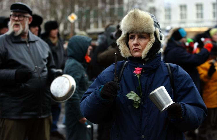Demonstration. Islændinge viser deres utilfredshed med, at regeringen har ført landet ud i økonomisk ruin. 