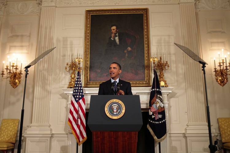 Obama. Den amerikanske præsident vil skærpe indsatsen for at forbedre sikkerheden i lufthavnene og på passagerfly. 