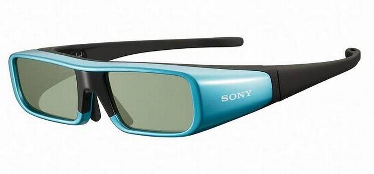 Stuebordet bliver snart denne gæst rigere - 3D-brillerne, her fra Sony. 