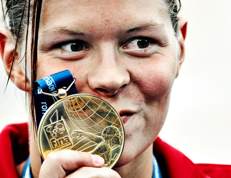 Guldpige. Lotte Friis er efter VM-guldet en af årets helt store danske sportsprofiler. 