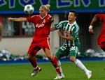 Videre. Andrej Voronin (til venstre) kom til Liverpool fra tyske Bayer Leverkusen i 2007, men fik aldrig den store succes på Anfield. 