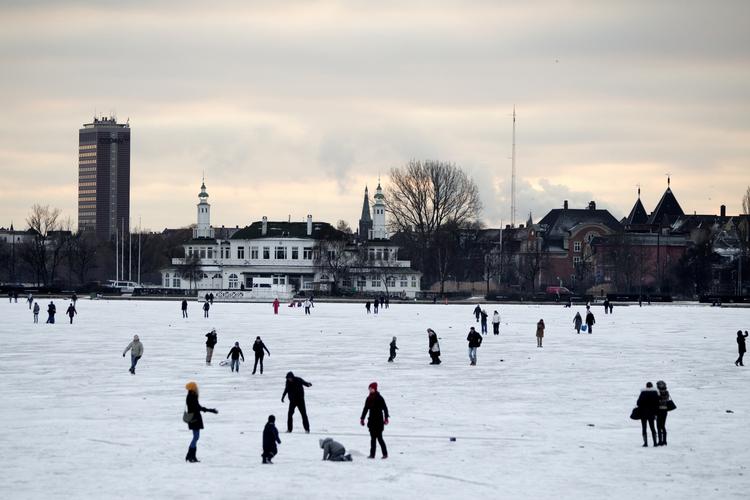 Fra i morgen bliver dette lovligt. Men som det fremgår af billedet, der er taget 3. januar, har mange københavnere trodset forbuddet. 