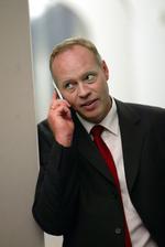 Rygter. En af de politiske kommentatorer, der tror på en nært forestående rokade fra Løkkes side, er Anders Fogh Rasmussens tidligere spindoktor, Michael Kristiansen. 