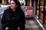 retur. Auður Jónsdóttir er tilbage i Island efter nogle år i Danmark og Spanien. Ophold, der lærte hende, at sprogkundskaber er alfa og omega, når man skal accepteres i et nyt land. 