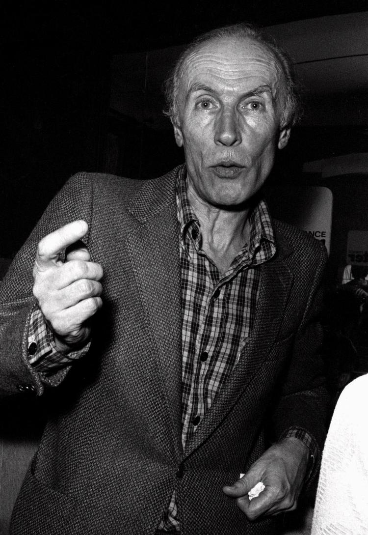 Rohmer. Den franske instruktør fotograferet i Paris i 1981. Mandag døde han, 90 år gammel. 