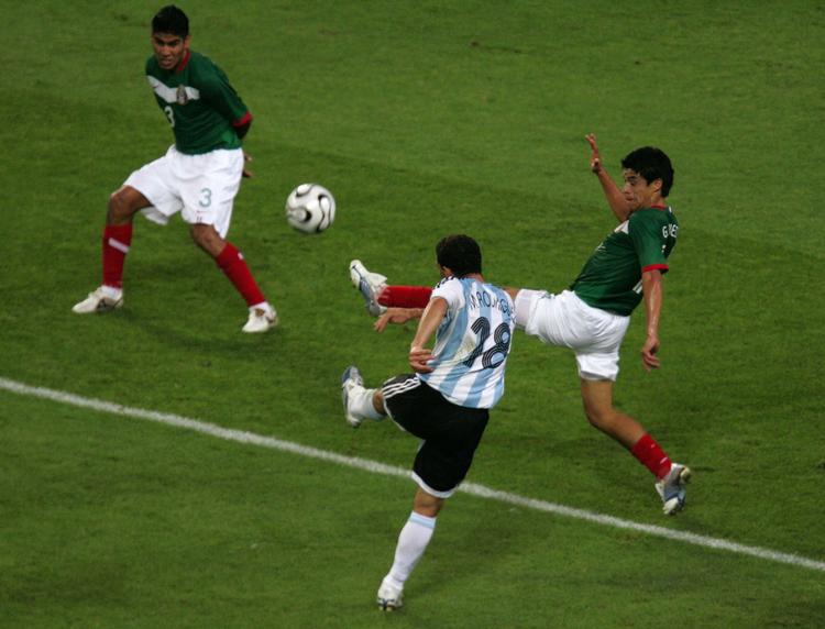 Dommedagsskytte. Maxi Rodriguez scorede et af VM-hoistoriens flotteste mål i 2006 mod Mexico. Han er faldet i unåde i Atletico Madrid og har brug for at skifte klub, så han kan sikre sig en plads i landstræner Diego Maradonas VM-trup. 