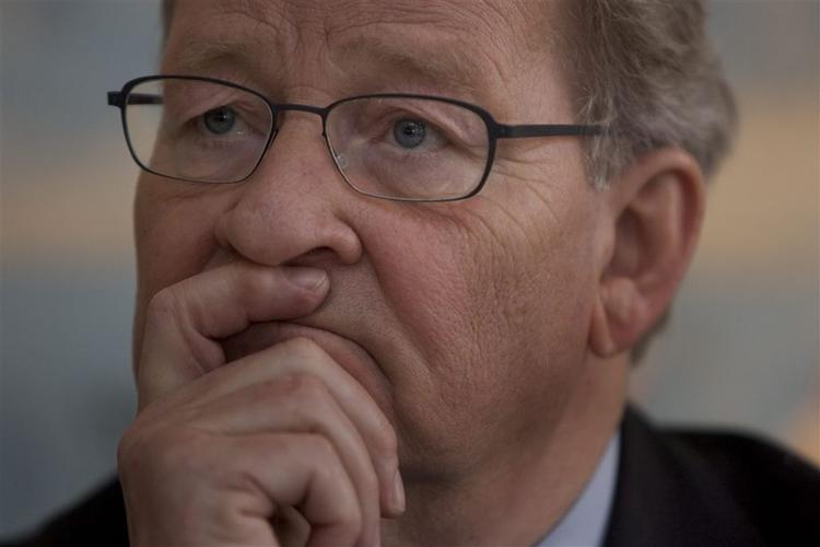 Ønsker. Niels Helveg Petersen (R) håber, Lars Løkke Rasmussen vil skifte justitsministeren ud. 