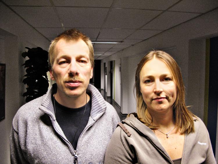 Frivillige. Steen Otto Nielsen og Linda Brorson er på vej til Haiti, for at rejse en teltlejr til de internationale nødhjælpsarbejdere. Foto: Frank Hvilsom 