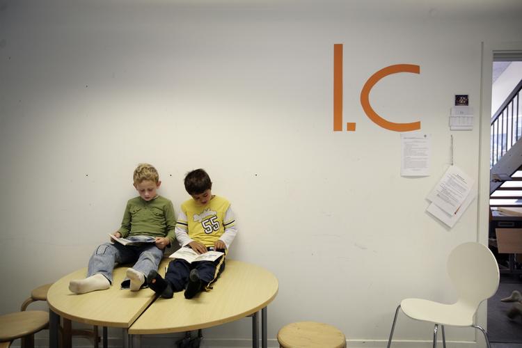 Kovending. Hvis skolen skal have et 360-graders eftersyn, bør statsministeren begynde med en 180-graders kovending, mener Per Schultz Jørgensen, der ikke ser flere tests og mere læseundervisning som svaret på problemerne. 