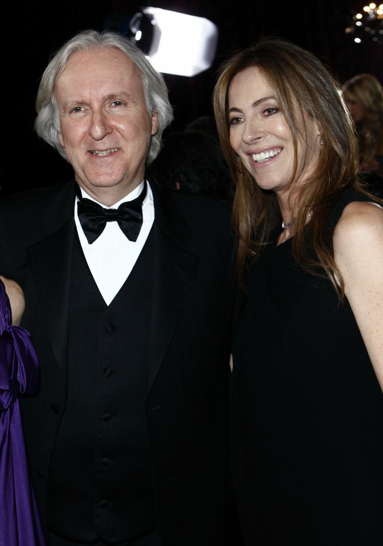 'Avatar'-instruktøren James Cameron i selskab med ekskonen Kathryn Bigelow under prisfesten i Los Angeles i aftes. 