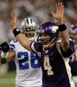 Storspil. Brett Favre jubler efter en 45 yard kast, der førte til et touchdown. 