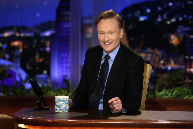 Farvel. Det blev Conan O'Brien, der måtte føje sig for Jay Leno i sendetidskampen på NBC. Billede fra det første show i juni 2009. 