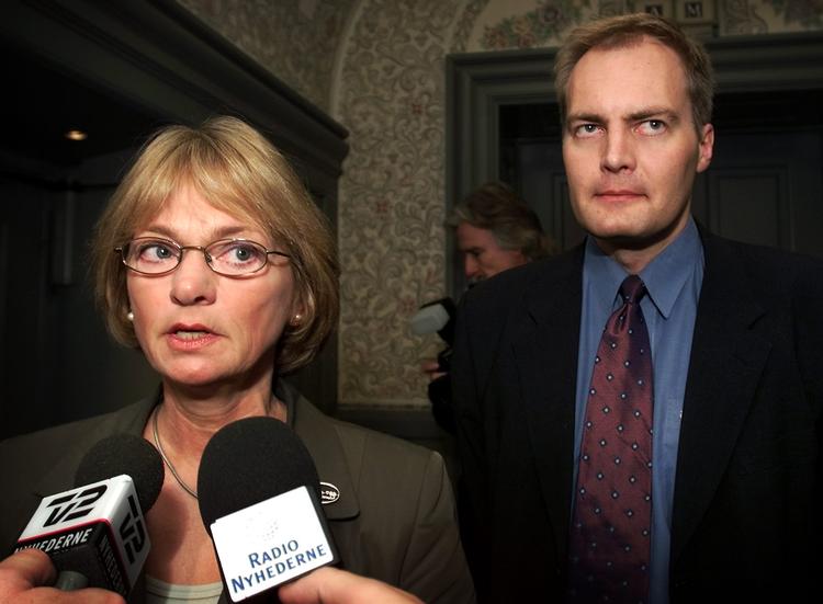 Efterløn. De konservative skaber utryghed i befolkningen med deres snak om efterløn. 
