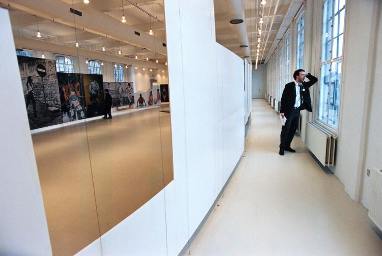 Brand. Ingen af udstillingerne har taget skade af branden på Brandts Klædefabrik i Odense. Til gengæld er Kunstakademiet på øverste etage hårdt ramt. Arkivfoto 