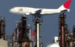 Krise. 15.000 mennesker er ansat i Japan Airlines. En tredjedel risikerer at miste jobbet ved en omstrukturering. (Arkivfoto) 