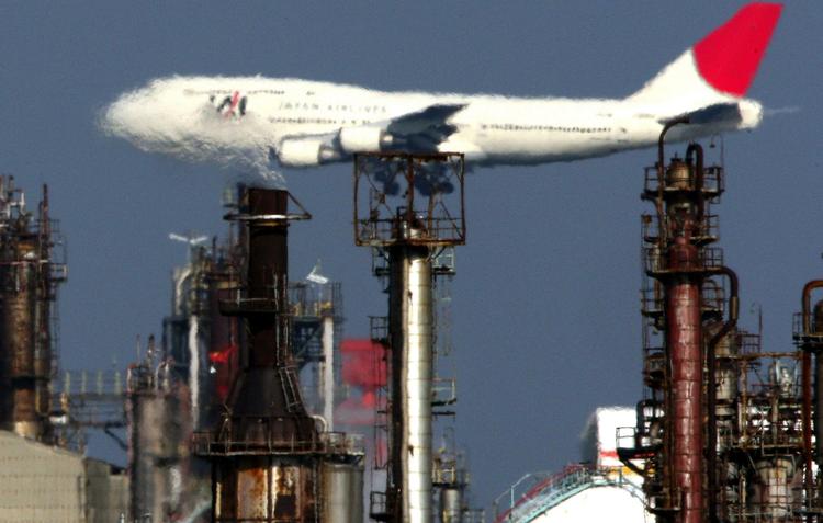 Krise. 15.000 mennesker er ansat i Japan Airlines. En tredjedel risikerer at miste jobbet ved en omstrukturering. (Arkivfoto) 