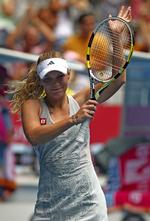 Wozniacki vinder første kamp i Australien