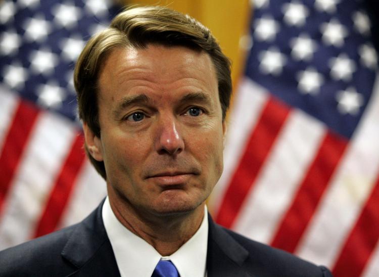 UTRO. Den tidligere demokratiske præsidentkandidat, John Edwards, fortryder, at han førhen har nægtet, at han var far til sin elskerindes barn. 
