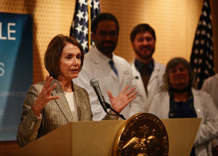 Sundhed. Nancy Pelosi i gang med at sælge sundhedsreformen til læger i Californien. 