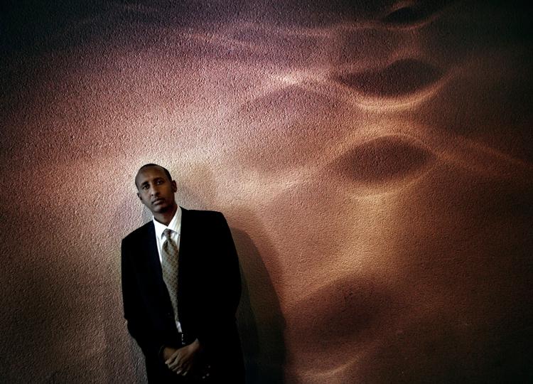 uudholdeligt. »Det er uudholdeligt at se, hvordan islamiske ekstremistiske grupper uforstyrret kan virke midt i demokratiske lande som Sverige og Danmark«, siger Yassin Mahi Mallin.  Foto: Jonte Wentzel 
