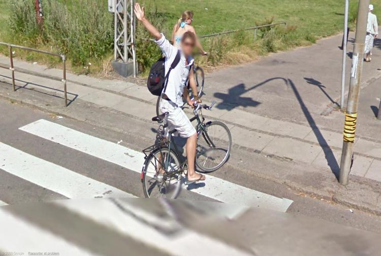 ULOVLIGT. Peter S. Andersen har på Strandvejen i Gentofte fundet et eksempel på danskernes cykelkultur. 