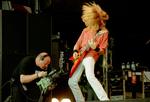 Megadeth har tidligere fået festivalgæster til at headbange i Danmark - her leder guitaristen an på Midtfynfestivalen i 1997. 